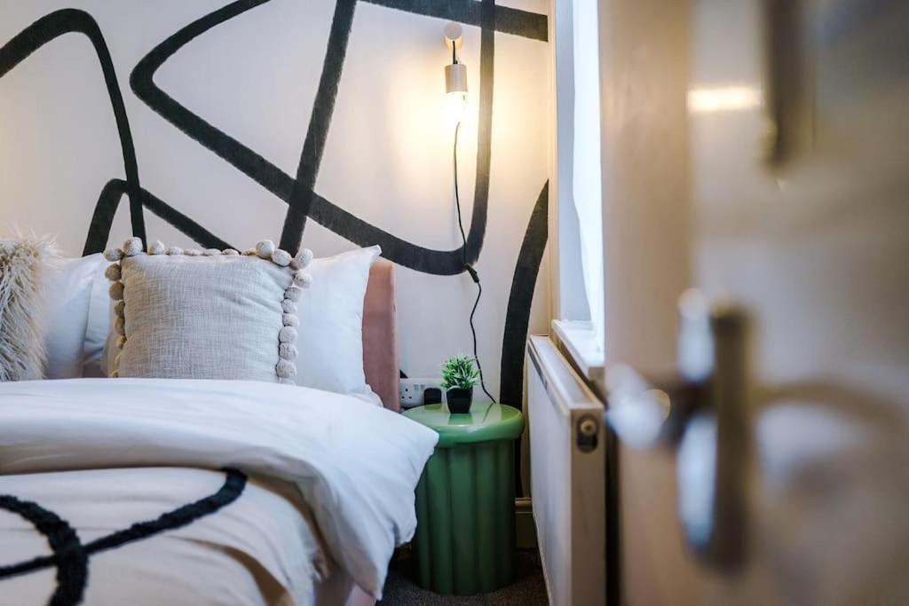 Modern 4-bedroom In Holiday home